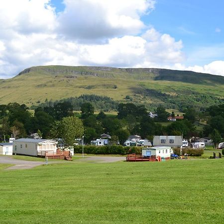 Campsie Glen Holiday Park Fintry Exterior foto