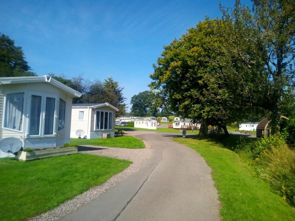 Campsie Glen Holiday Park Fintry Exterior foto