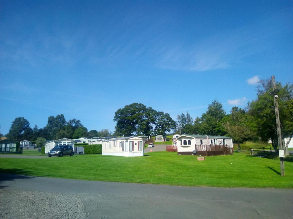 Campsie Glen Holiday Park Fintry Exterior foto