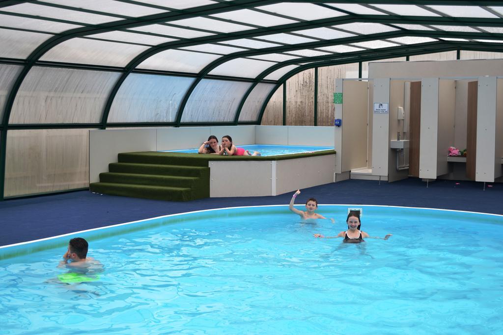 Campsie Glen Holiday Park Fintry Exterior foto